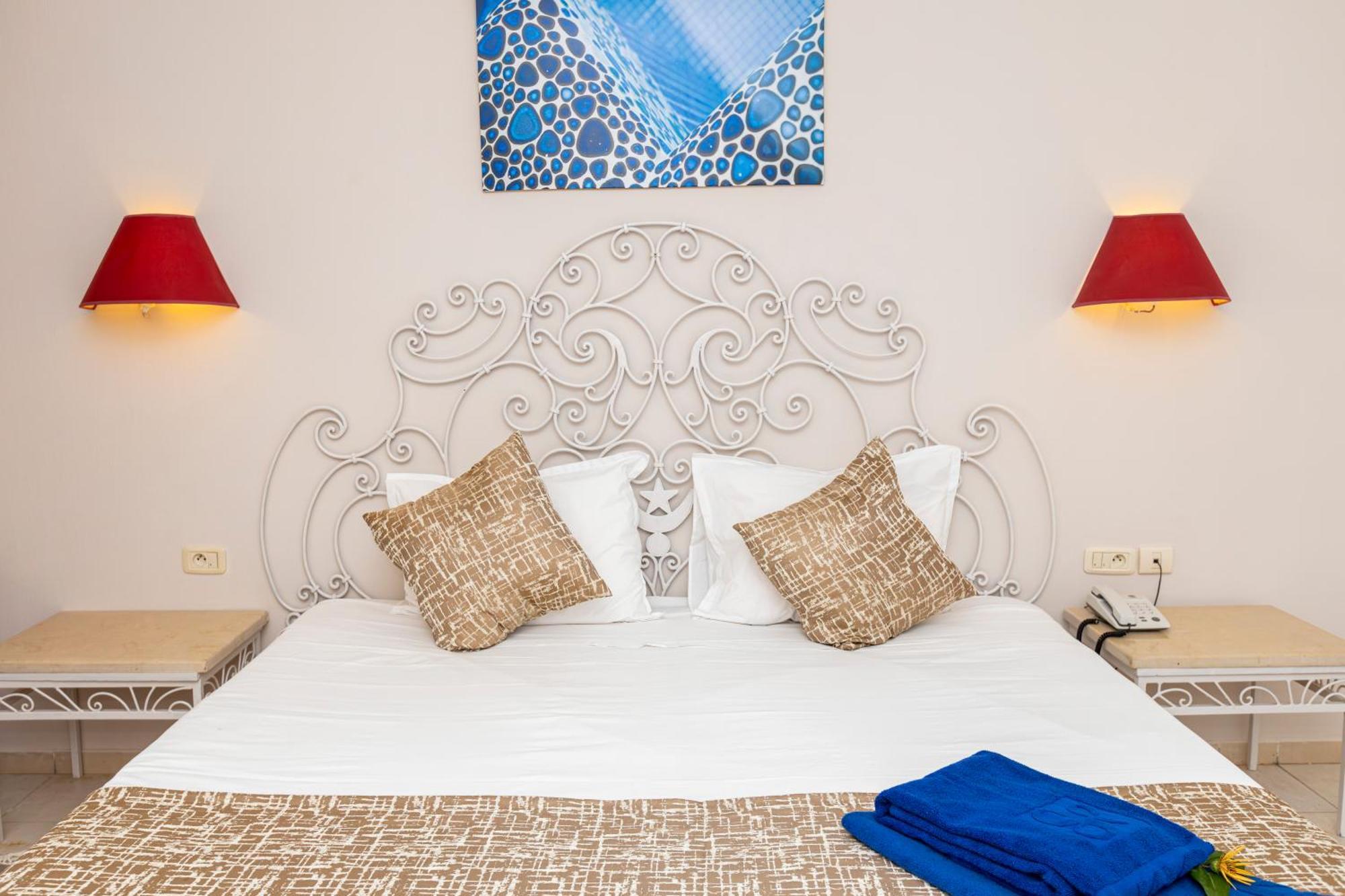 Le Petit Palais Djerba & Spa Houmt Souk  Exteriör bild